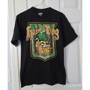 St. Patricks Day Unisex Tshirt Size Small (34/36). Black.
